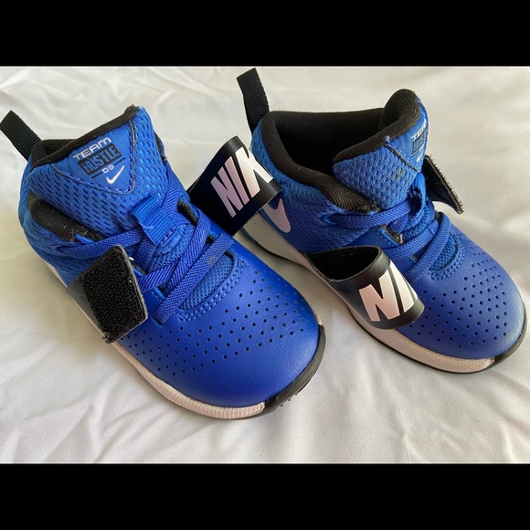 Nike - Size 7 - Toddler - Picture 6 of 8